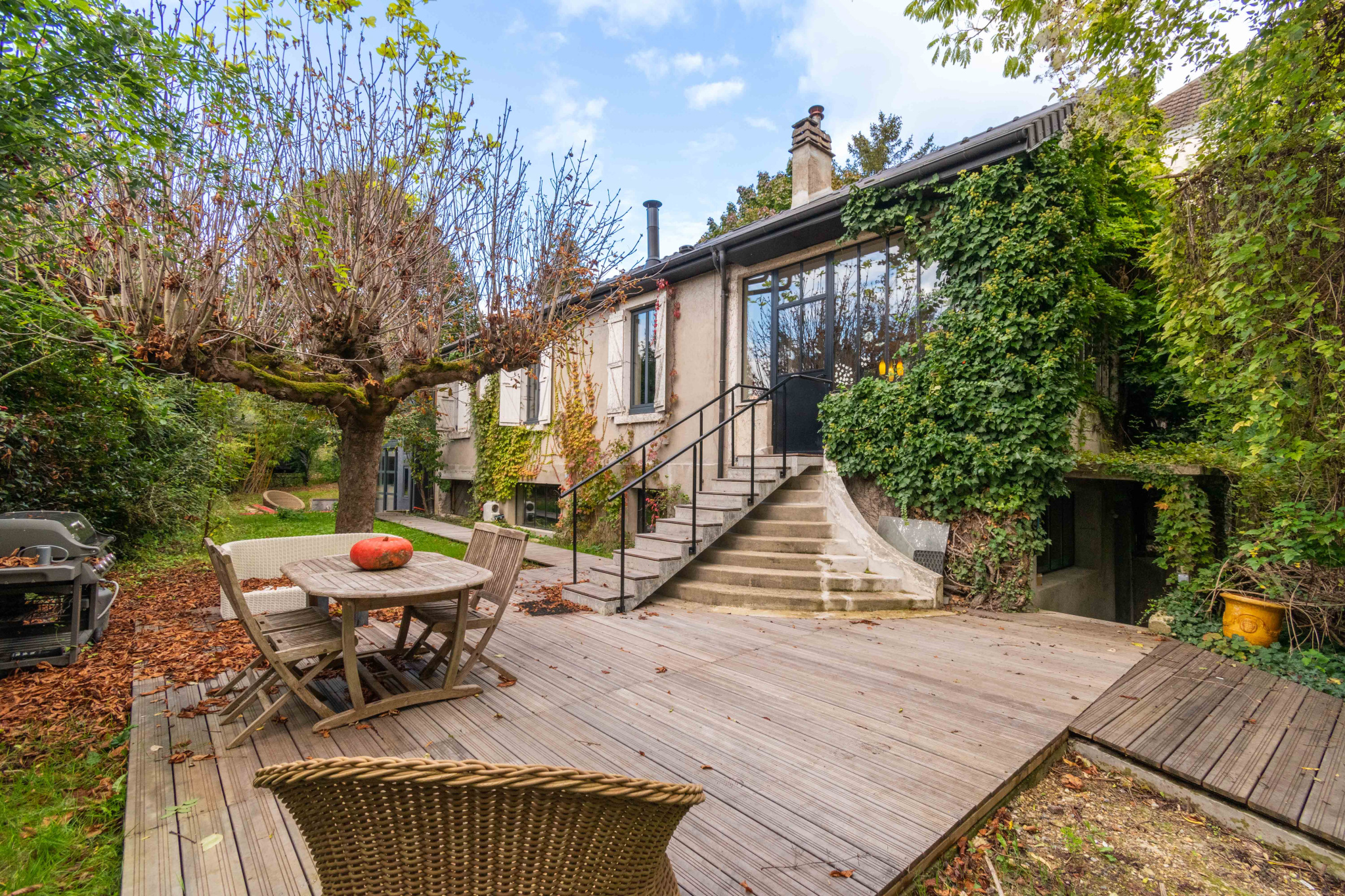 Maison 362m² — Deuil-la-Barre